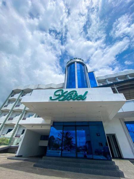 Hotel Vallee Des Princes Douala Luaran gambar