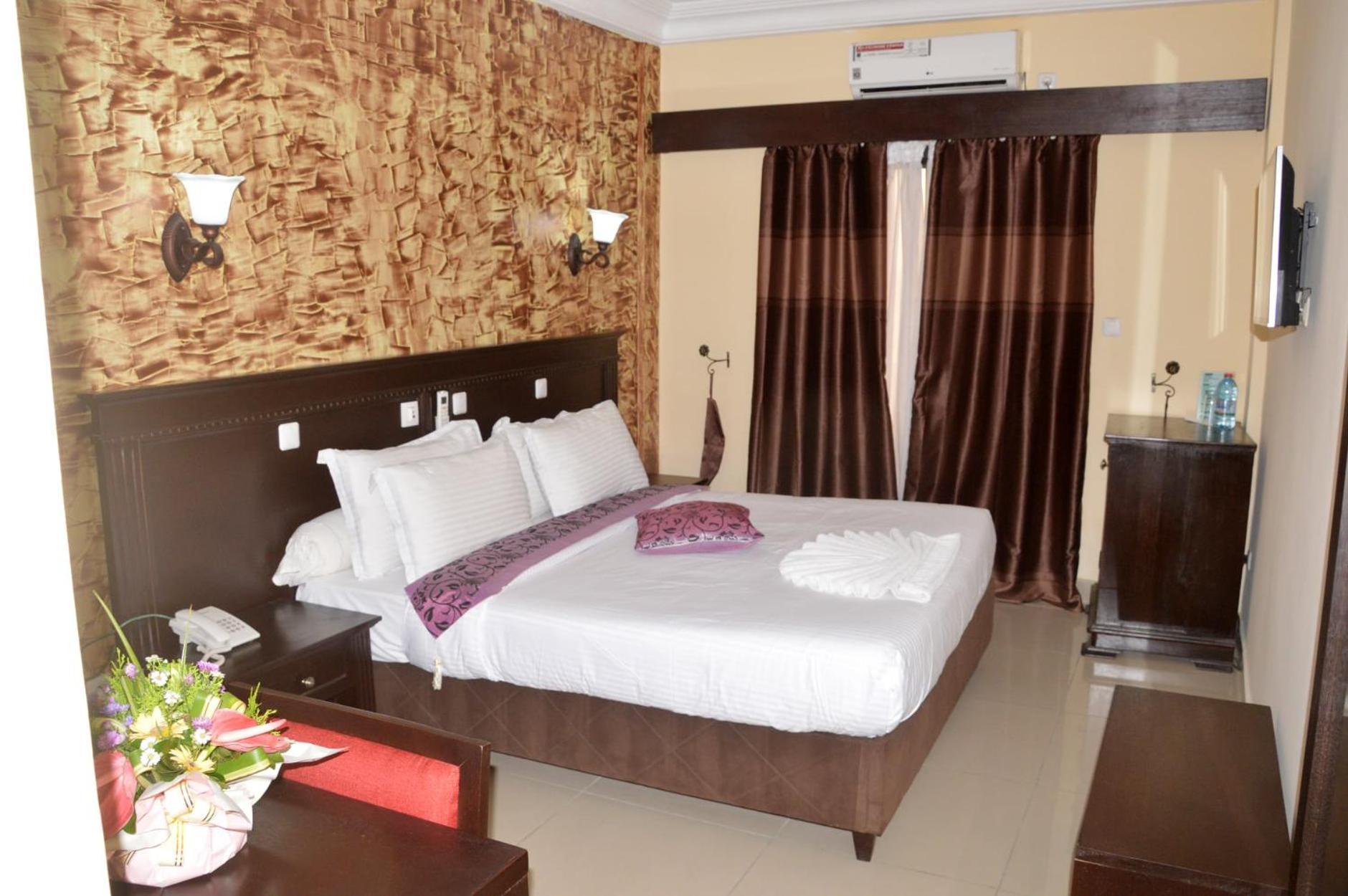 Hotel Vallee Des Princes Douala Luaran gambar