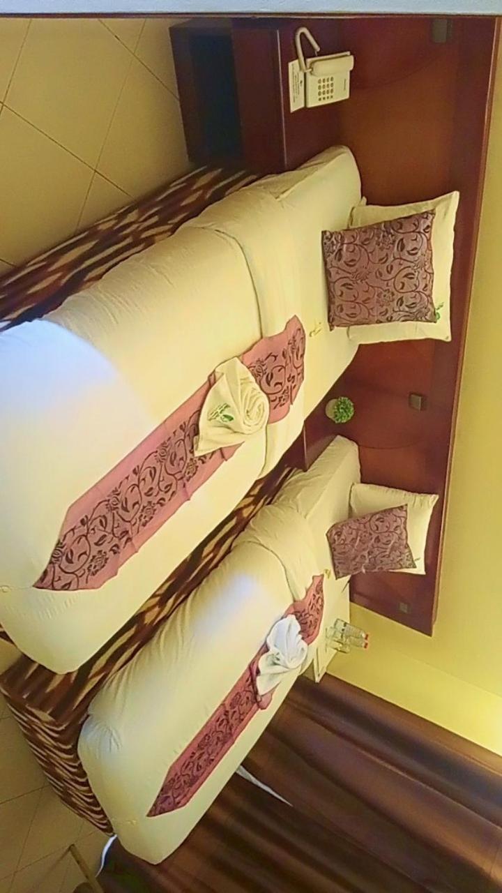 Hotel Vallee Des Princes Douala Luaran gambar